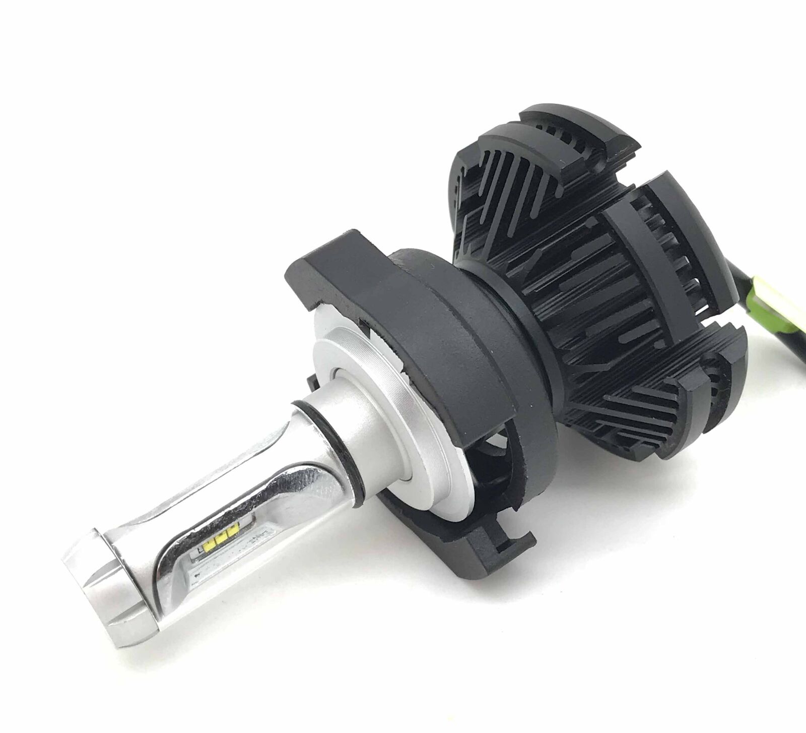 LED Headlight & Xenon H7 HID bulb holders adapters For VW Passat B6