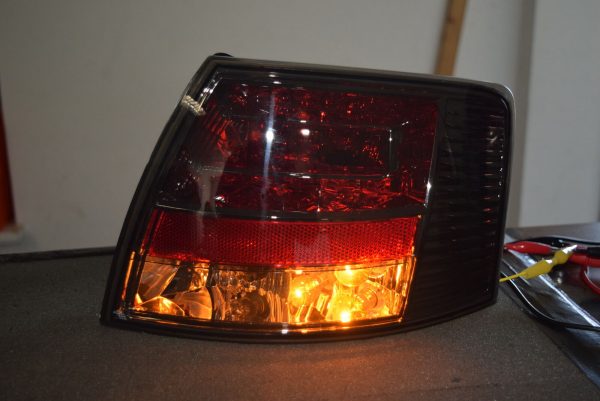 Back Rear Tail Lights Lamps LED Smoke For Audi A4 B7 Avant 11/04-03/08